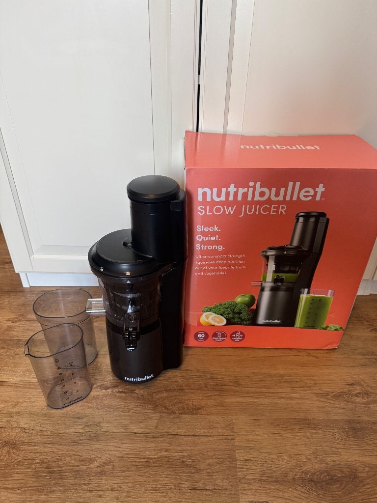Nutribullet Slow Juicer – 2x gebruikt, Ophalen, Zo goed als nieuw, Elektrisch, Slowjuicer