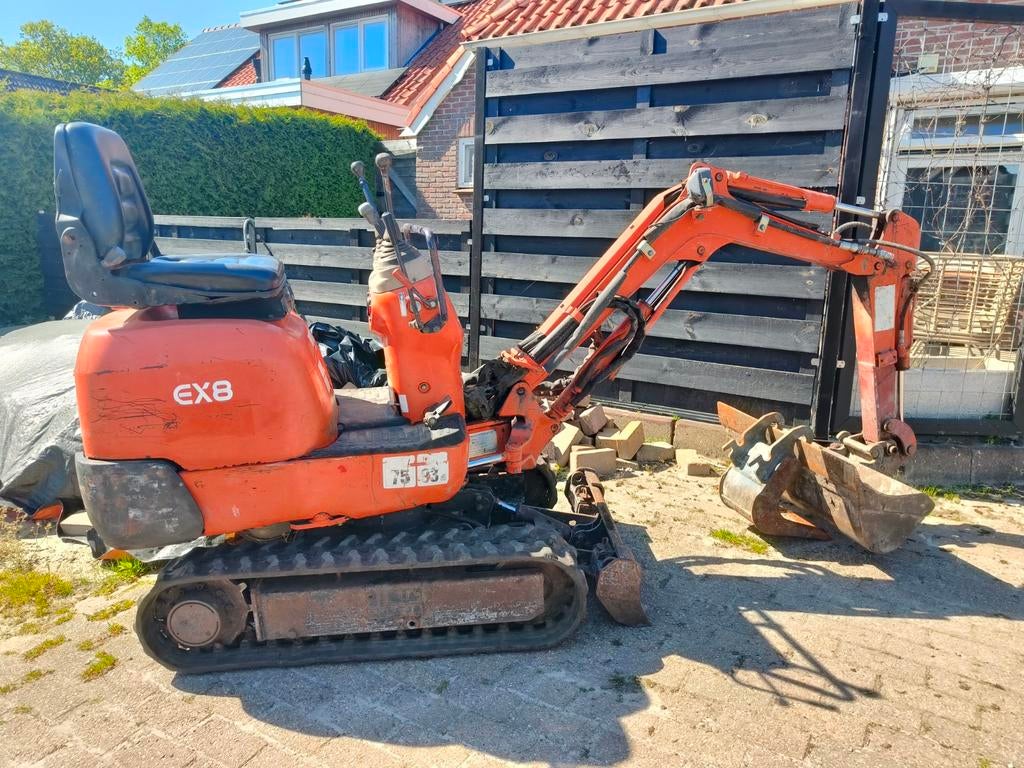Mini graafmachine te huur
