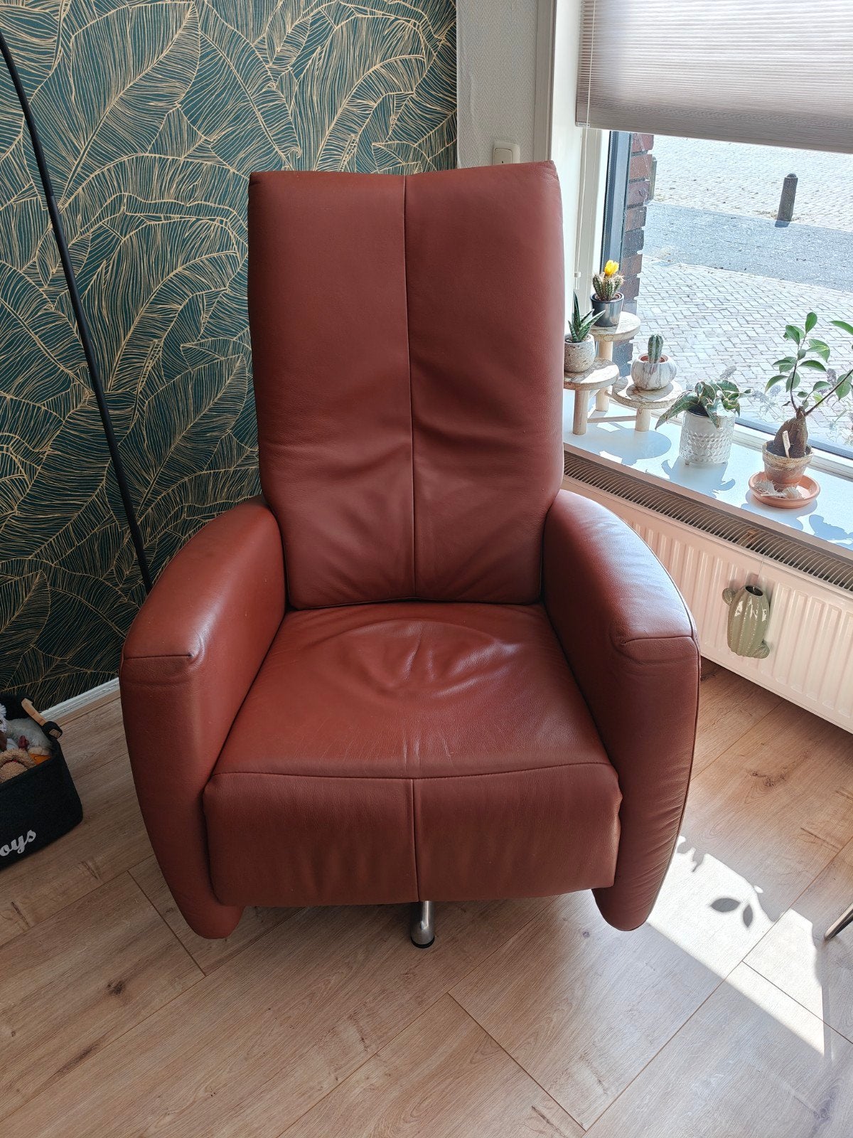 Mooie leren relaxfauteuil met draaipoot, Huis en Inrichting, Fauteuils, Ophalen, Gebruikt, Leer