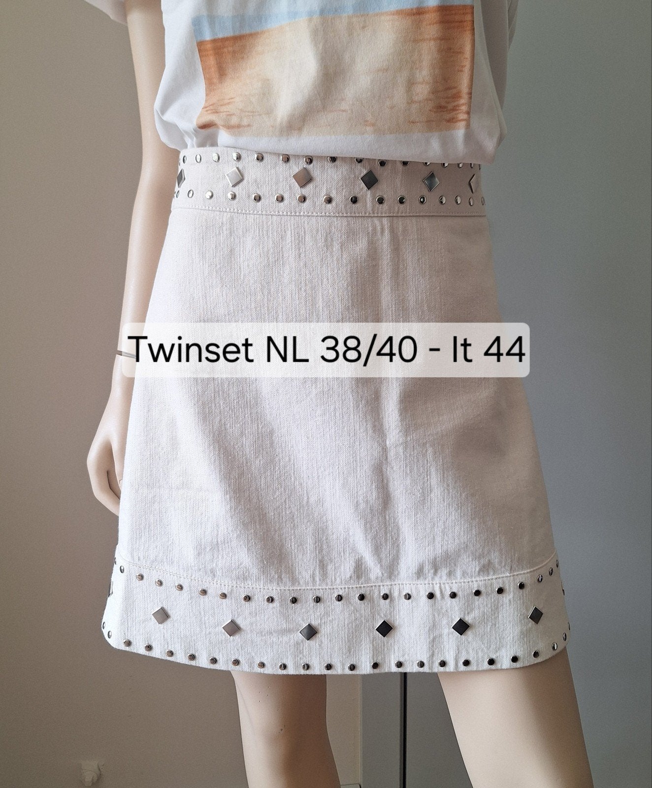 Twinset crème katoenen rokje met zilverkleurige studs 38/40, Maat 38/40 (M), Twinset, Wit, Ophalen of Verzenden