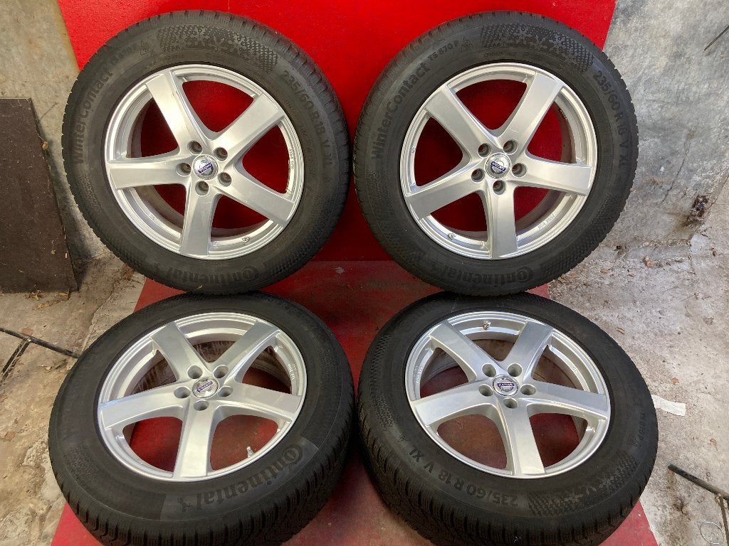 Winterbanden Volvo XC60 235/60R18 Continental, 18 inch, Gebruikt, ., Banden en Velgen