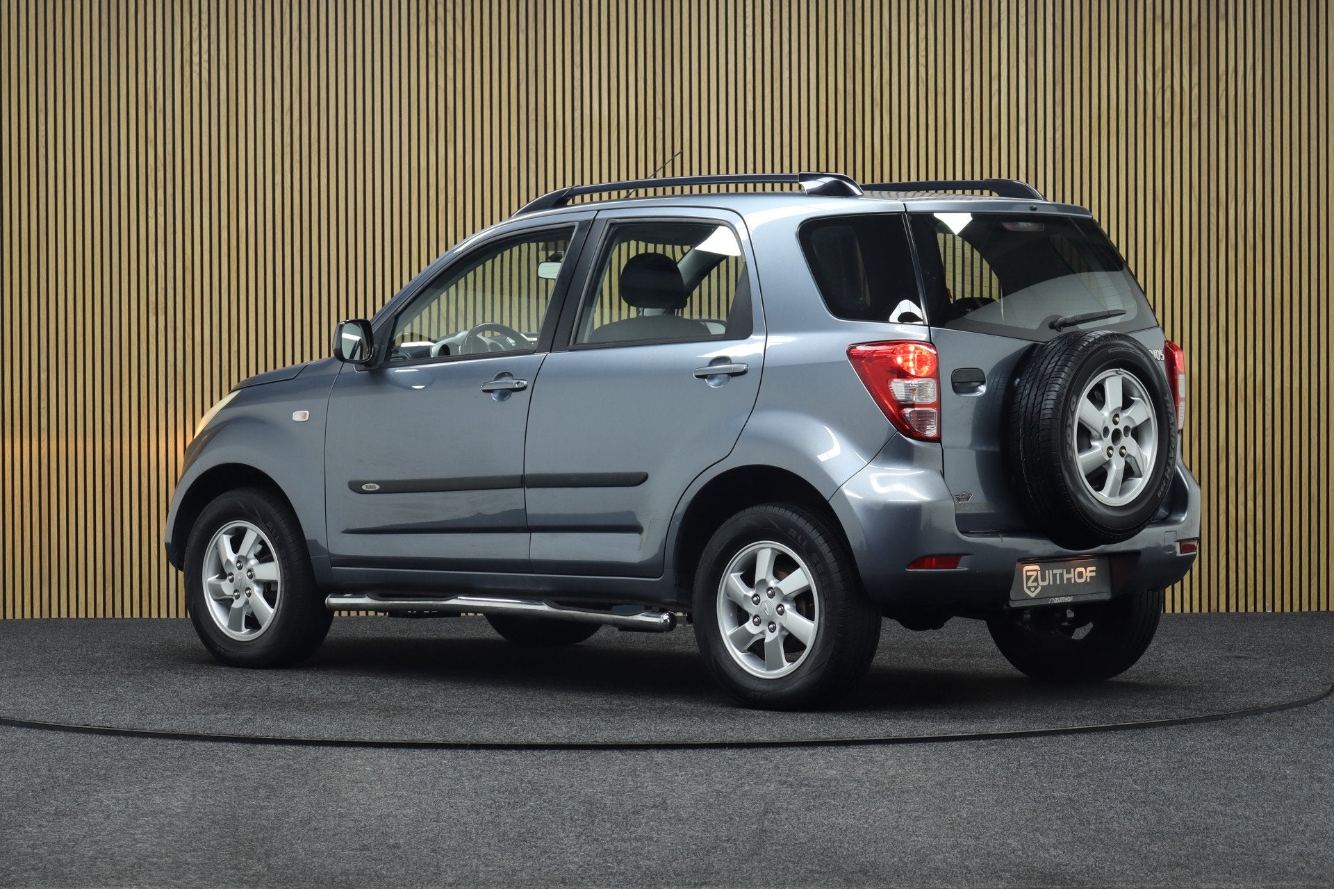 Daihatsu Terios 1.5-16v 2WD | Airco | LM Velgen | All-season, Auto's, Daihatsu, Gebruikt, Zwart, 400 kg, 49 €/maand