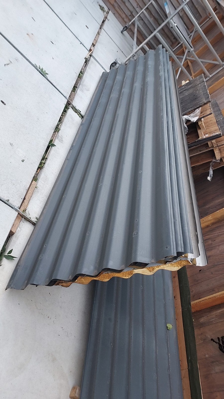 geisoleerde dakplaten.  gebruikt., Doe-het-zelf en Verbouw, Gebruikt, 15 m² of meer, Metaal, Ophalen