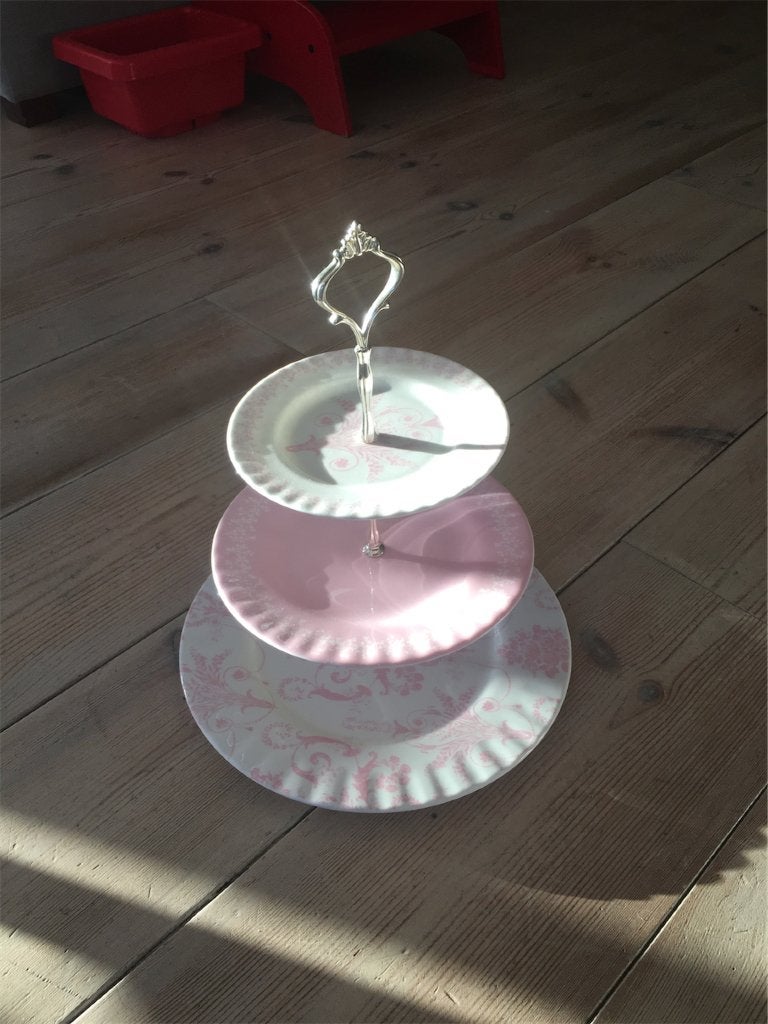 Wedgwood cake plate 3 niveau, Ophalen