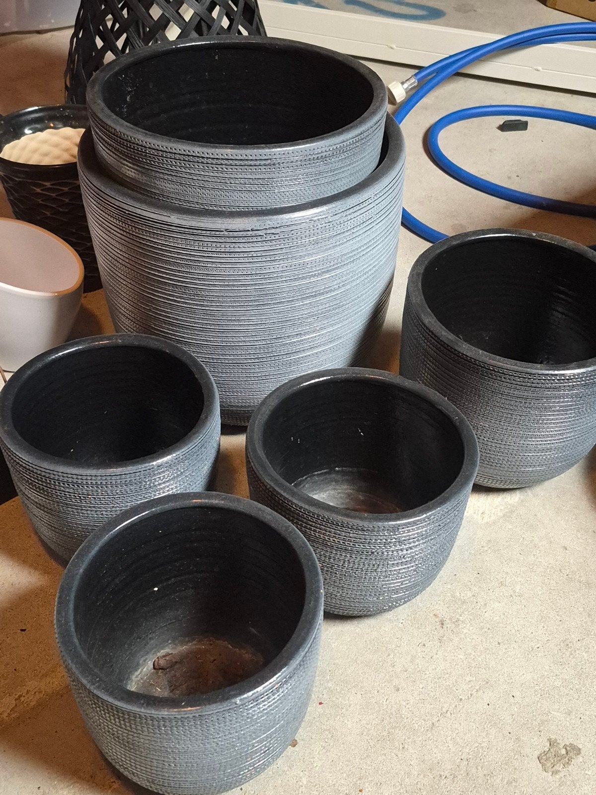 Set van 6 grijze bloempotten, diverse matenmaten, Huis en Inrichting, Ophalen, Gebruikt