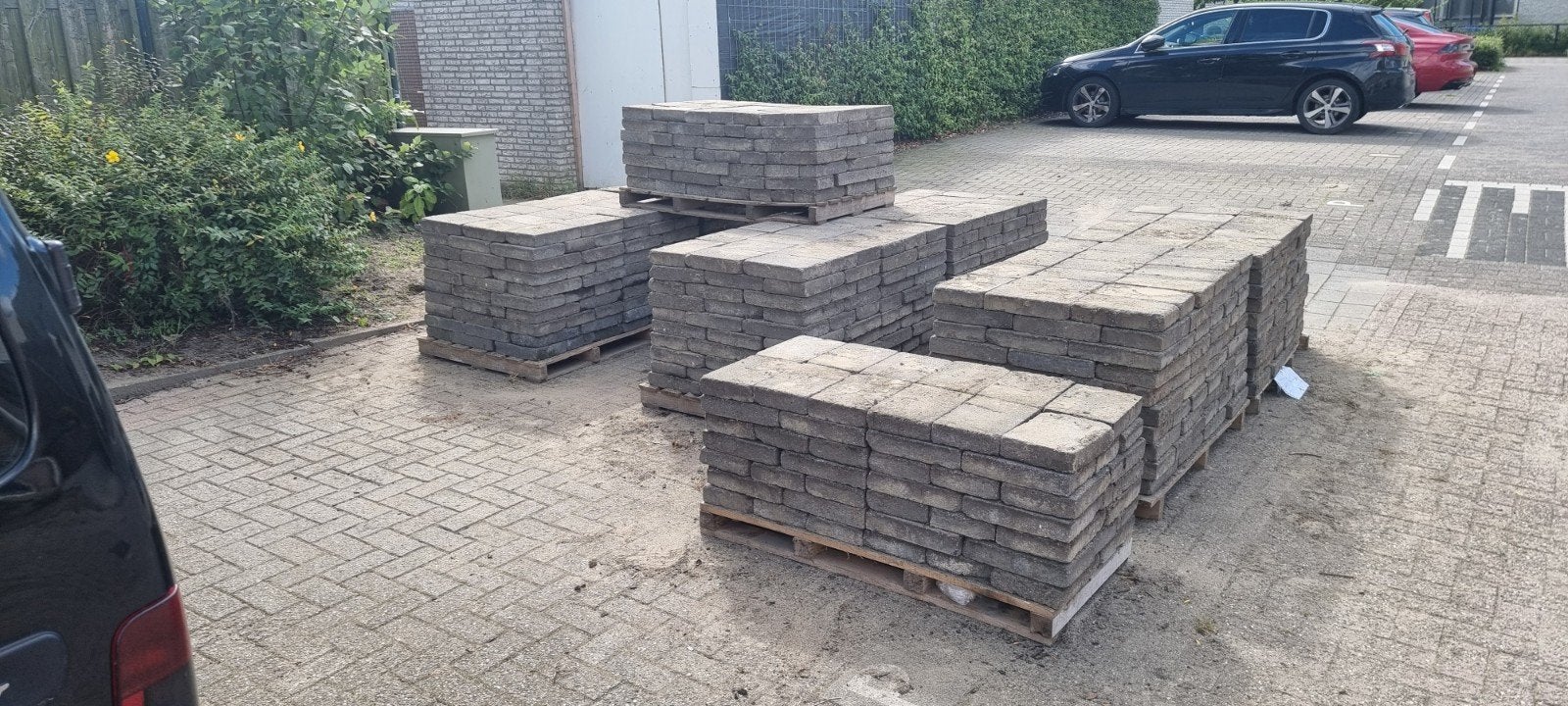 Ruim 35m² te koop aangeboden, Ophalen, Zo goed als nieuw, 10 m² of meer, Beton