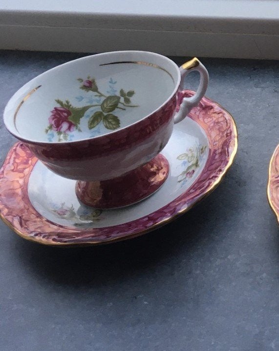 Servies porselein aubergine/goud, Ophalen