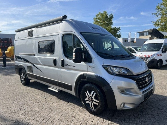 McLouis MENFYS PRESTIGE 5 BUSCAMPER DUCATO 180PK (bj 2020), Buscamper of Camperbus, Airconditioning, Bedrijf, Jutestraat 19
7461TS  RIJSSEN, NL
