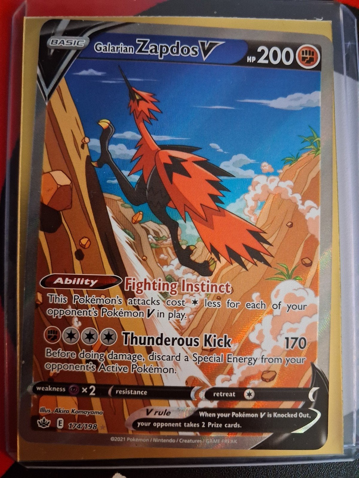 Zapdos V 174/198, Hobby en Vrije tijd, Verzamelkaartspellen | Pokémon, Ophalen of Verzenden, Zo goed als nieuw, Losse kaart, Foil