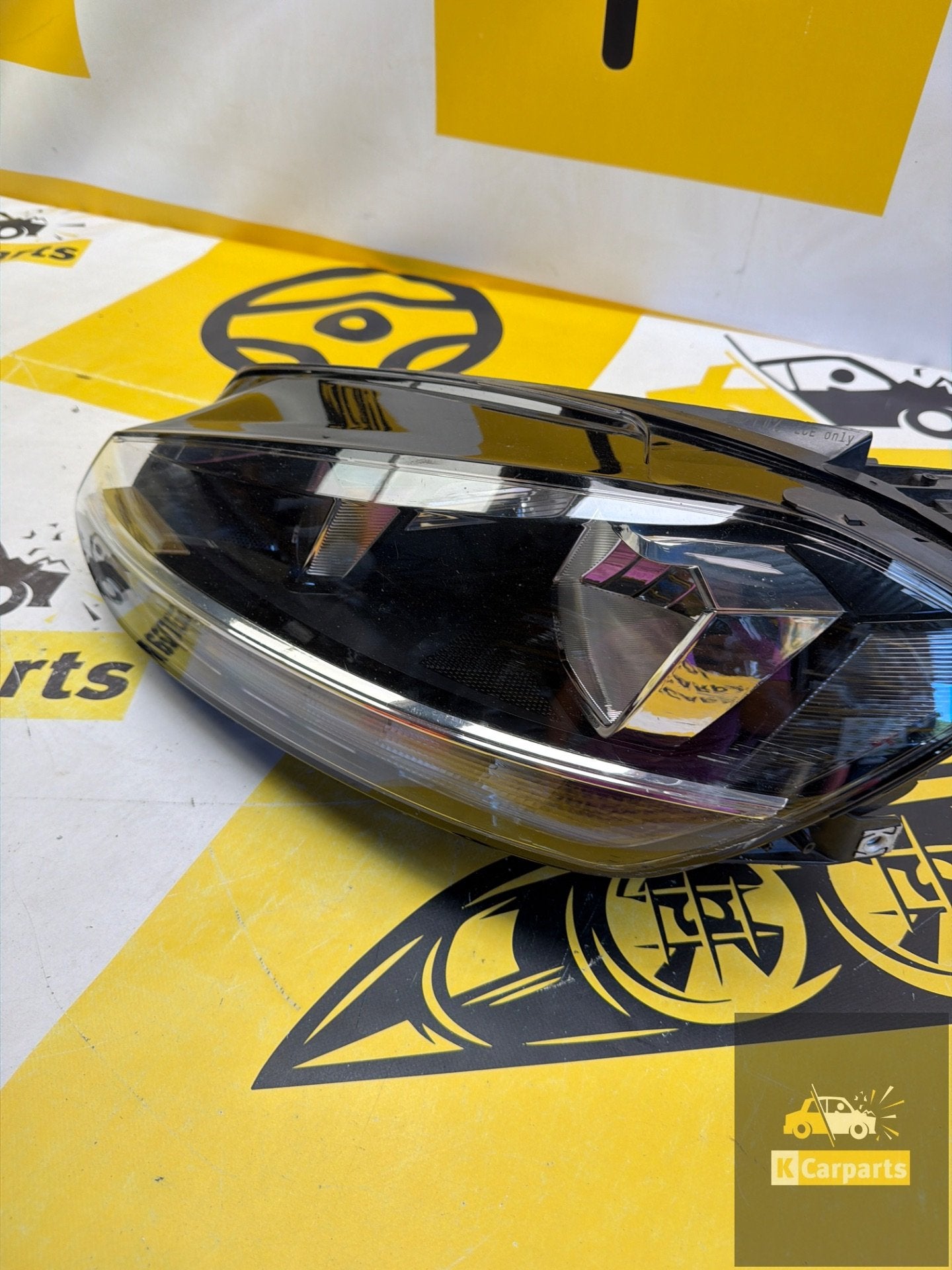 Koplamp VW Golf 7 Facelift Halogeen LED Links 5G1941005D, Gebruikt, Volkswagen, Volkswagen AG, Berliner Ring 2
38440  Wolfsburg, DE