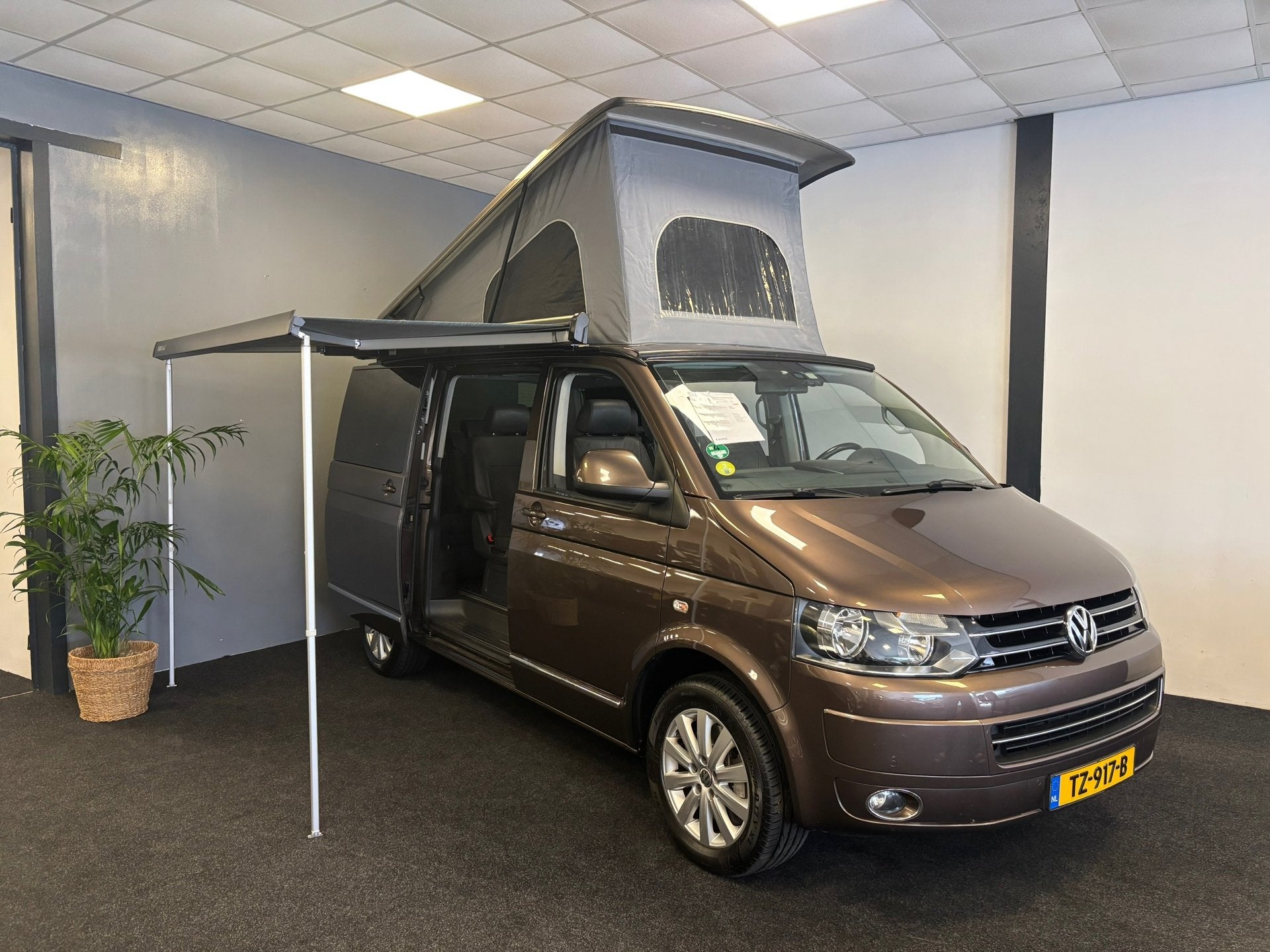 Volkswagen MULTIVAN Camper | Automaat | 7 pers. | Luifel | N, Automaat, Volkswagen, Airbags, Bedrijf