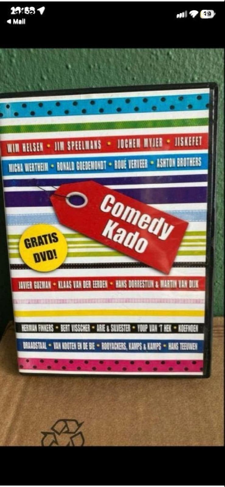 Comedy Kado DVD - Diverse cabaretiers, Ophalen of Verzenden, Gebruikt, Overige typen, Bonusmateriaal