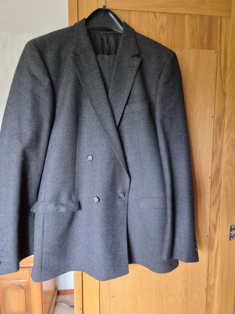 Zwart/grijs 2 delig kostuum maat 50, Kleding | Heren, Kostuums en Colberts, Ophalen of Verzenden, Zo goed als nieuw, Maat 48/50 (M)