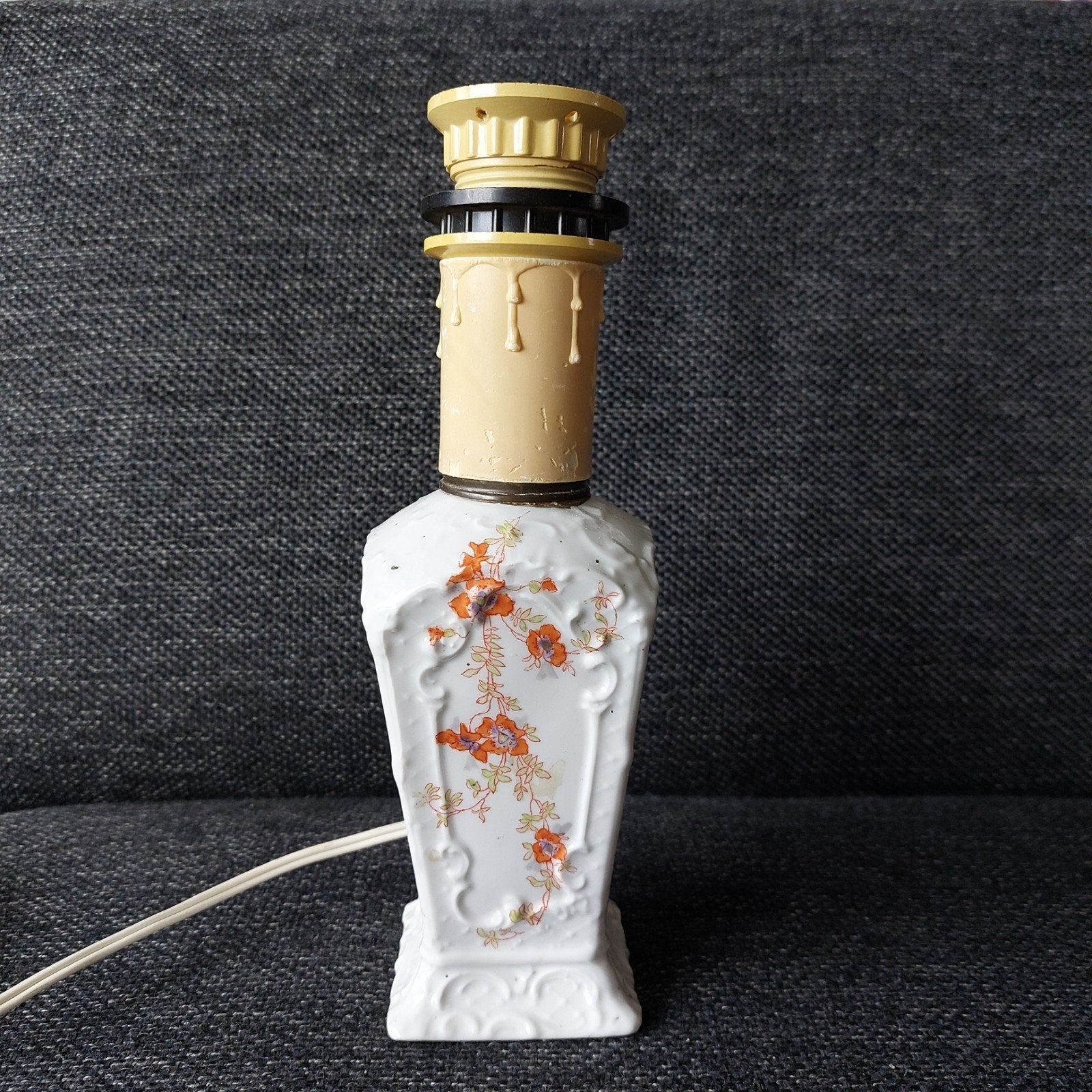 Vintage porseleinen tafellamp met bloemmotief, Antiek en Kunst, Ophalen of Verzenden