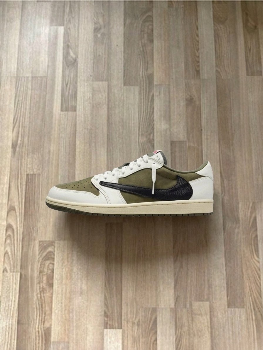 Nike Jordan 1 Low Travis Scott Reverse Mocha, Ophalen of Verzenden, Nieuw, Overige kleuren, Sneakers of Gympen
