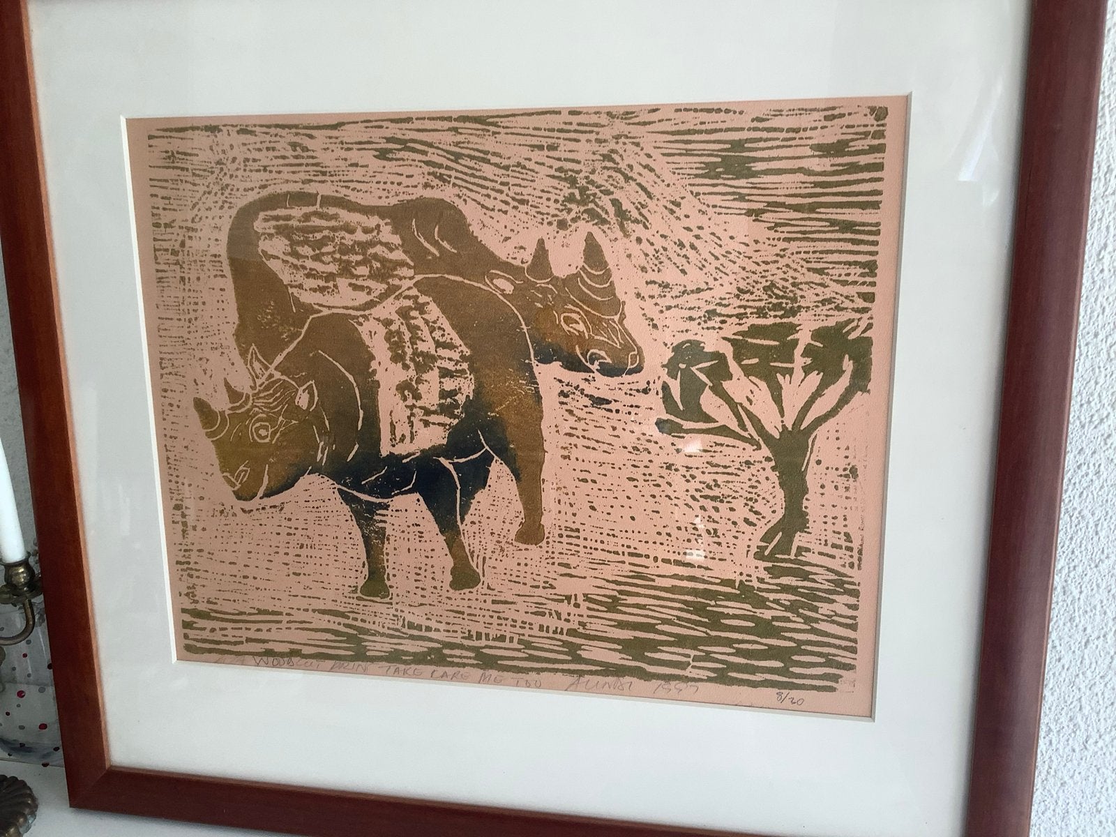 Houtsnede neushoorns 'Take Care Me Too' - gesigneerd, Ophalen of Verzenden, Houtsnede, Flora en Fauna, 1950 - 1999