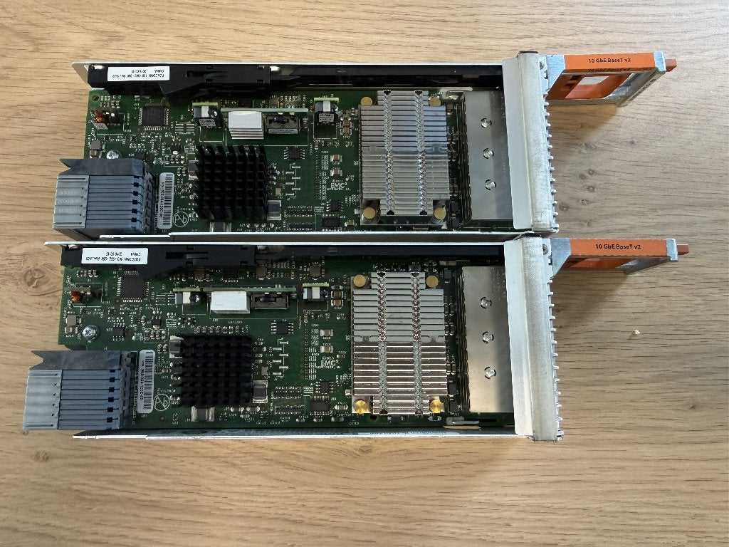 Dell EMC 4-Port 10GbE BaseT v2 I/O Module 303-254-100C, Computers en Software, Ophalen of Verzenden, Gebruikt, Intern, Dell