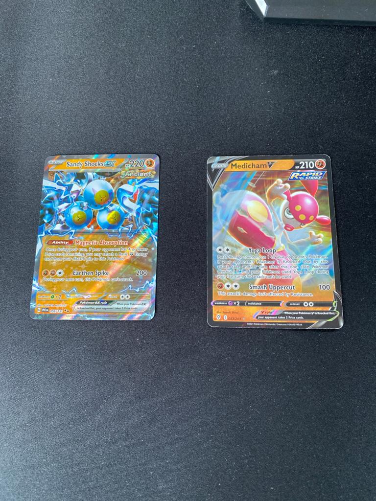 2 Pokemon kaarten v en ex, Ophalen of Verzenden, Nieuw, Meerdere kaarten