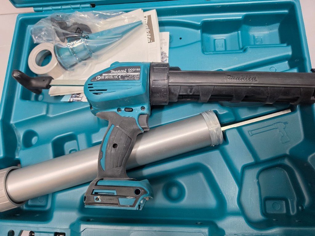 Makita kit pistool compleet, Doe-het-zelf en Verbouw, Ophalen, Nieuw, Kitspuit, Makita