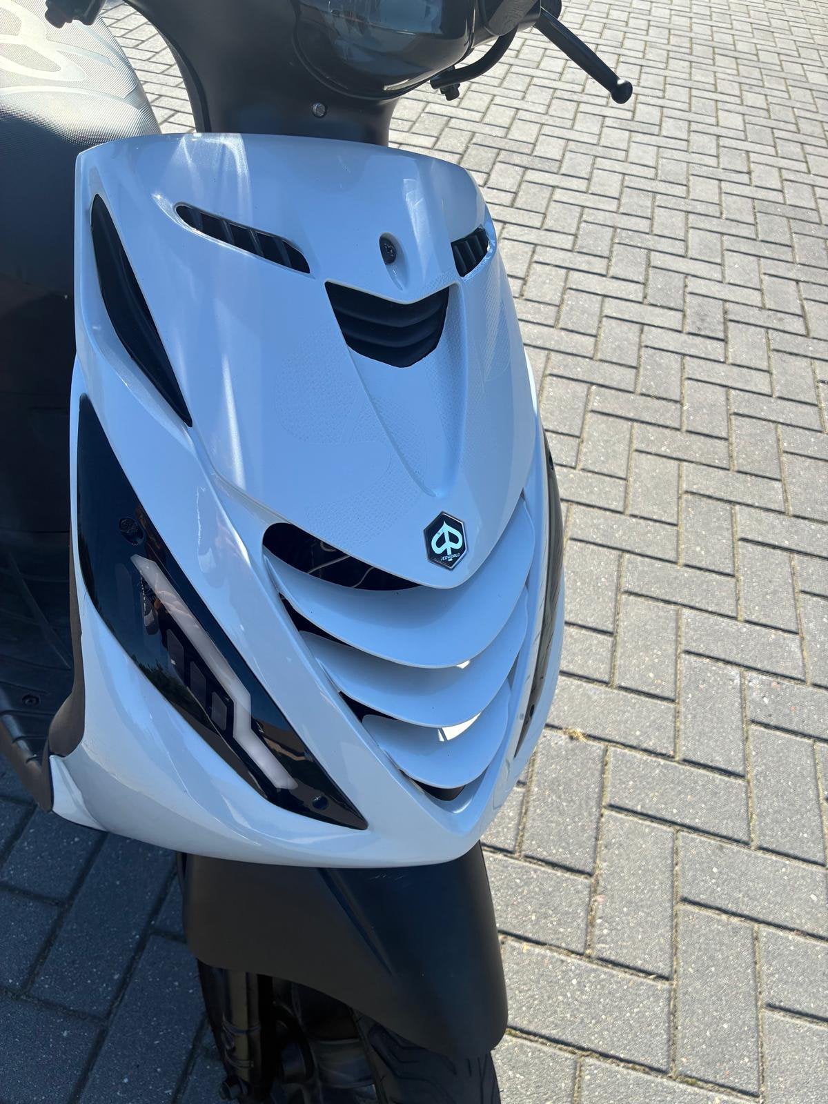 Piaggio Zip 80cc Malossi – Vol opties, Fietsen en Brommers, Ophalen, Zo goed als nieuw, Benzine, Zip