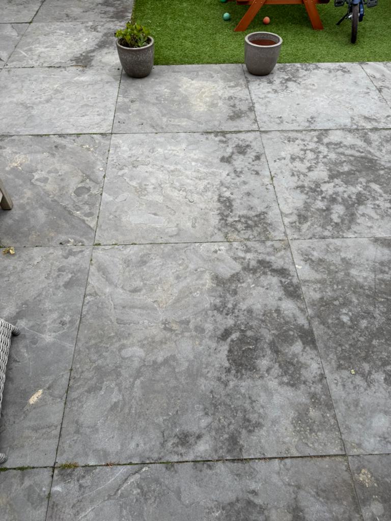 Circa 60 m2 natuurstenen tegels 100x100, Tuin en Terras, Tegels en Klinkers, Ophalen, Gebruikt, Terrastegels, Natuursteen