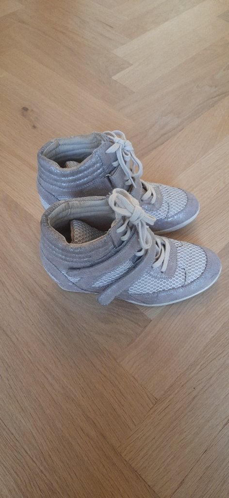 Steve Madden hoge wedge sneaker, Beige, Steve Madden, Ophalen of Verzenden, Sneakers of Gympen