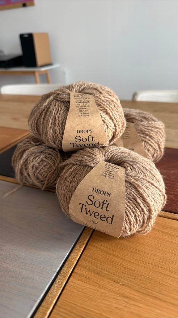 Drops soft tweed, Hobby en Vrije tijd, Breien en Haken, Ophalen of Verzenden, Zo goed als nieuw, Haken, Wol of Garen