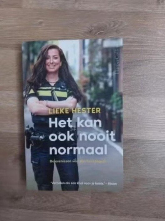 Het kan ook nooit normaal door L. Hester, Overige, Lieke Hester, Ophalen of Verzenden, Zo goed als nieuw