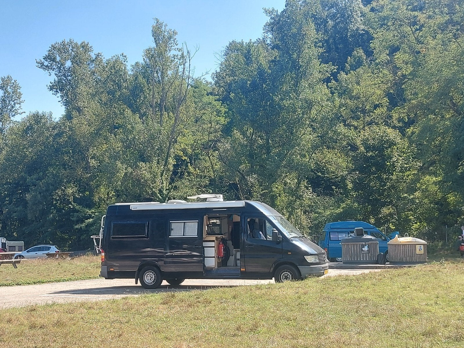 Camperbus Mercedes-Benz 310D  bj 1998 met Oyster tv schotel, Overige merken, Tot en met 2, Dwarsbed, Particulier