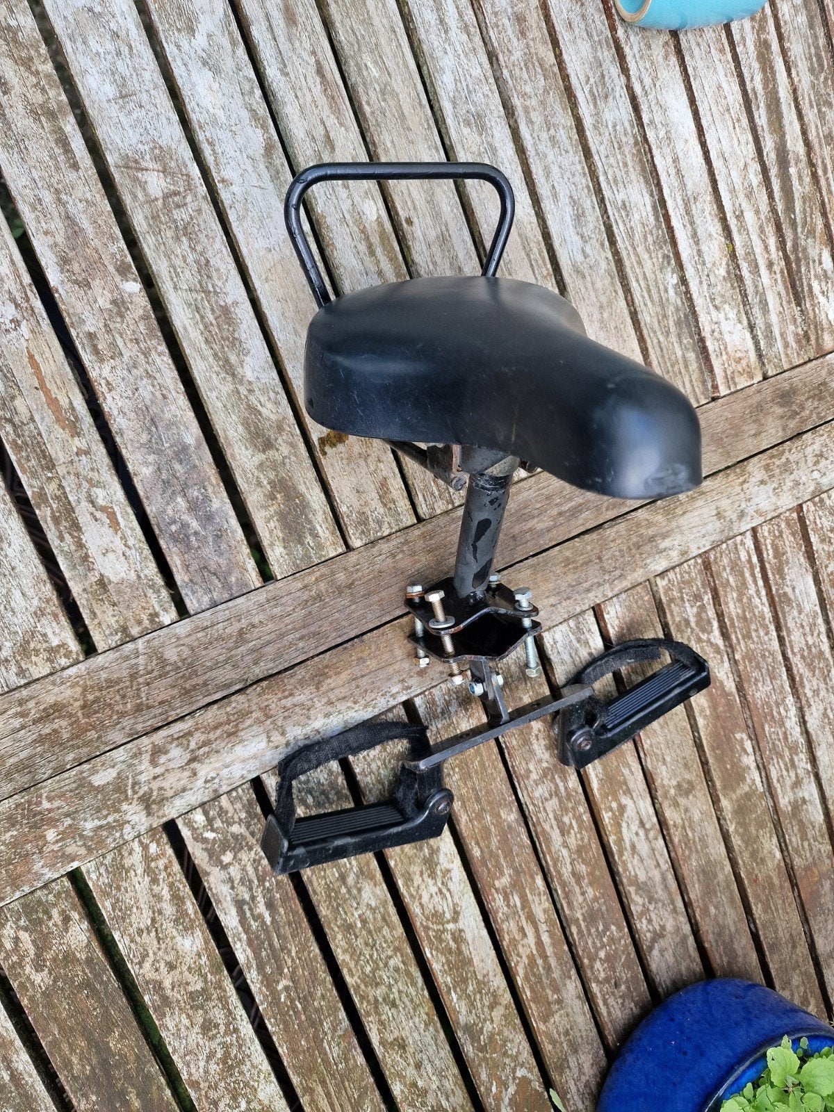 Fietszitje voor op stang, compleet met voetsteuntjes, Fietsen en Brommers, Ophalen of Verzenden, Gebruikt, Onbekend