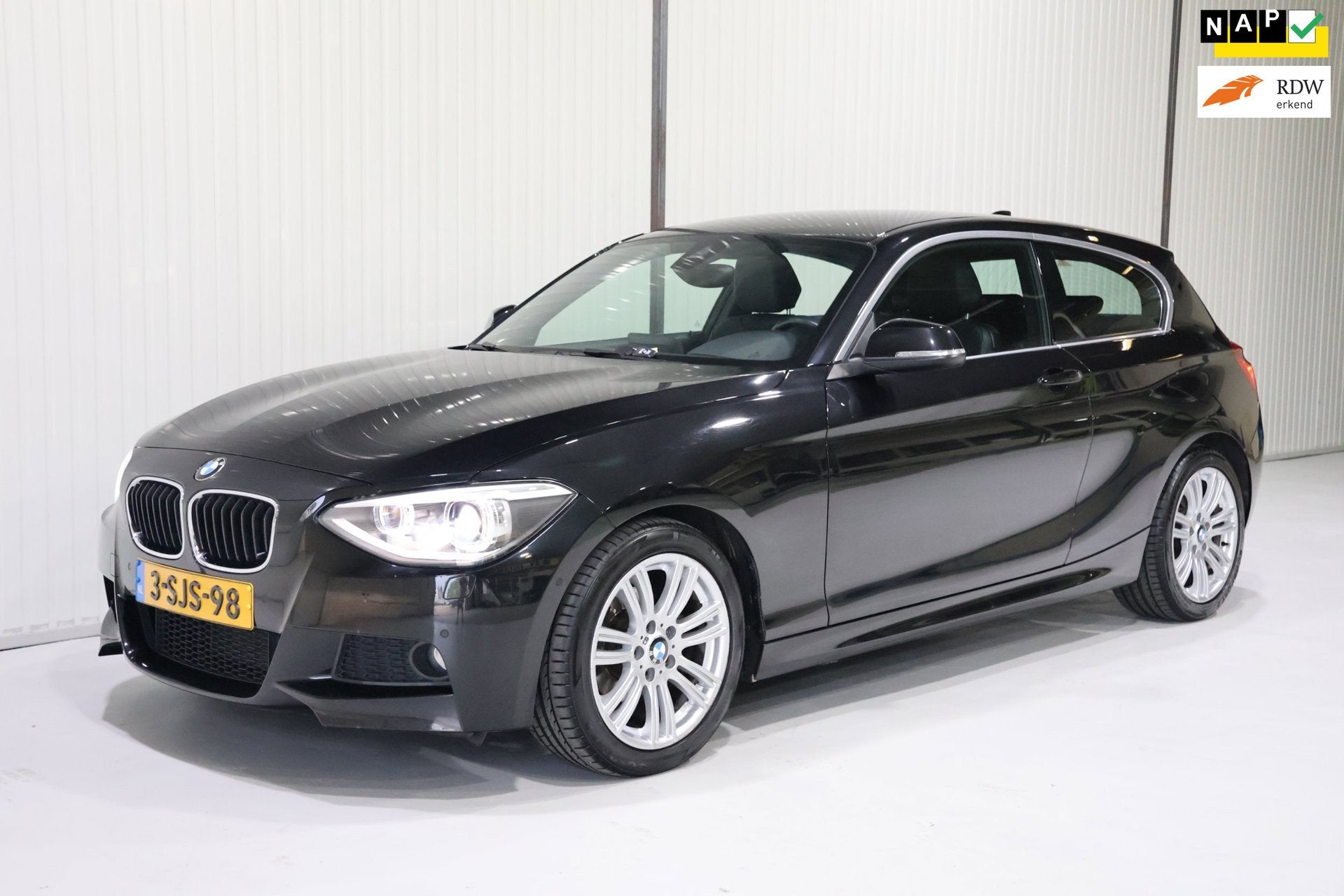 BMW 1-serie 114d High Executive - NETTE STAAT - LEER - M PAK, Auto's, 1-Serie, Achterwielaandrijving, Gebruikt, 4 cilinders