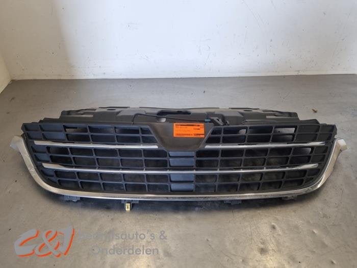 Grille van een Renault Trafic, Gebruikt, -, Renault, -