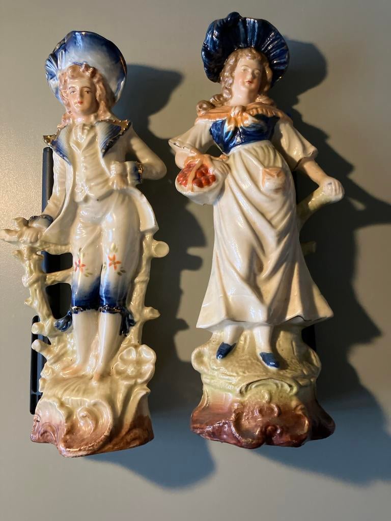 Antieke Porseleinen Beelden: Man en Vrouw, Ophalen