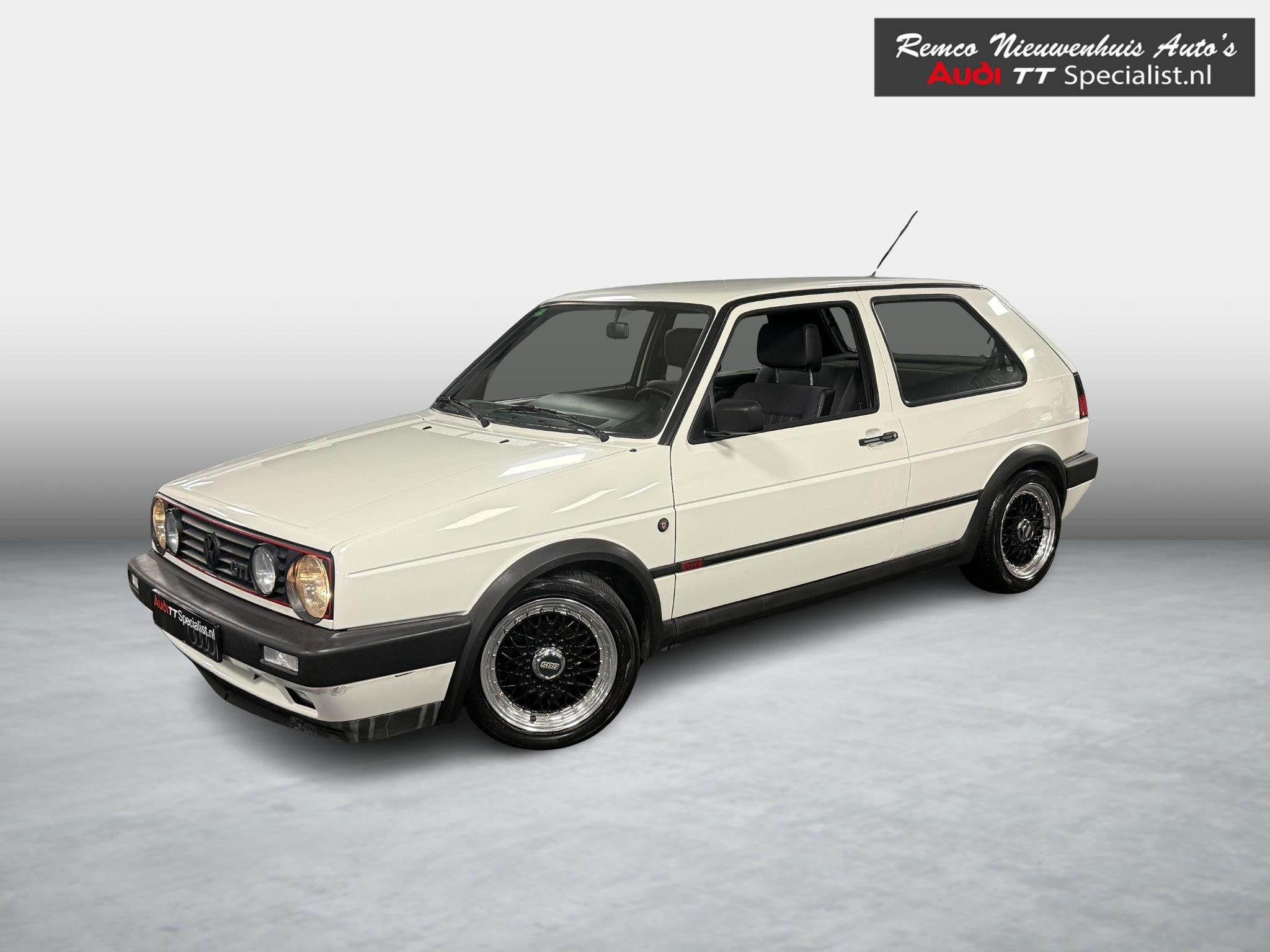 Volkswagen Golf 1.8 GTI Inj. Orig 68904 km Nieuwstaat, Auto's, Voorwielaandrijving, Dealer onderhouden, Stof, Gebruikt