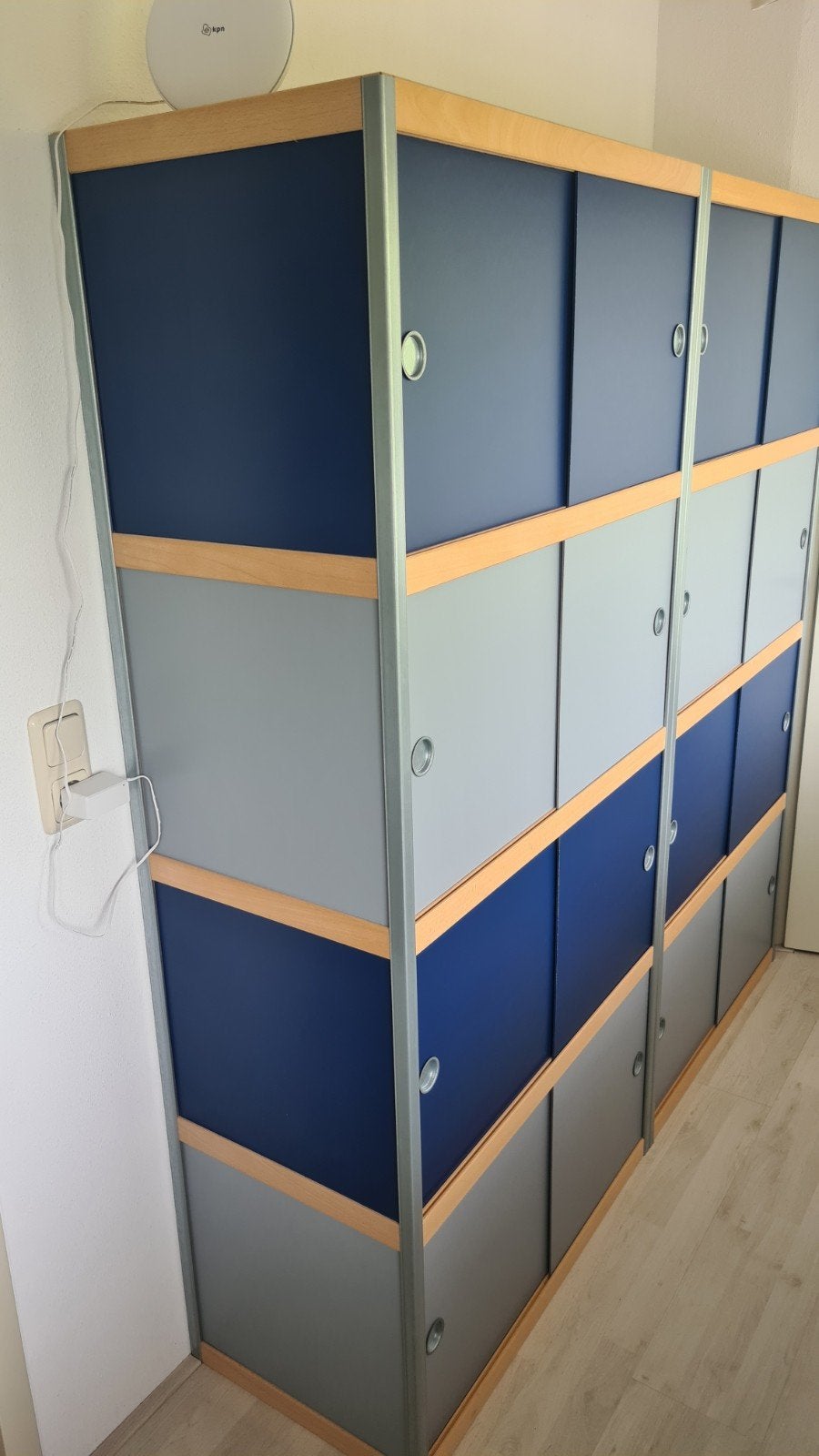 2 opbergkasten met schuifdeuren als nieuw, Ophalen, Zo goed als nieuw