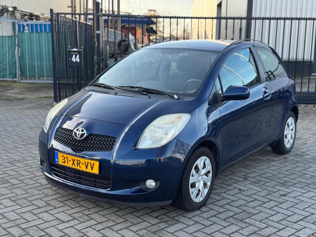 Toyota Yaris 1.3 VVTi Sol Airco Elektrische Ramen, Auto's, Toyota, Voorwielaandrijving, 4 cilinders, Origineel Nederlands, Bedrijf