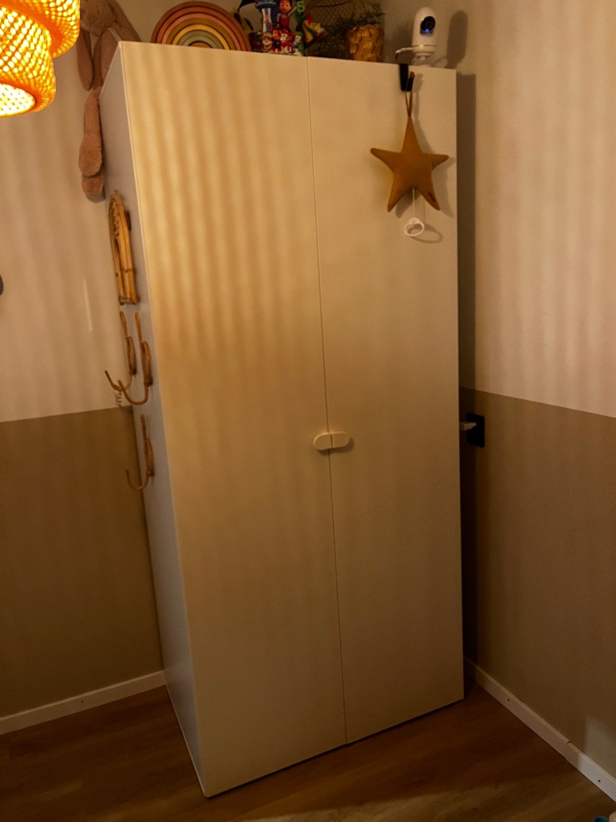 Mooie kledingkast van Petite Amelie, Ophalen, Gebruikt, Kast, 50 tot 70 cm
