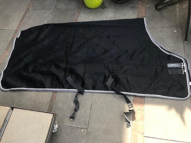 Rambo Dry Rug Cooler Deken 7.0 Zwart Nieuw, Dieren en Toebehoren, Paarden en Pony's | Dekens en Dekjes, Extra Full (XL), Ophalen of Verzenden