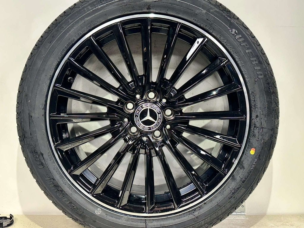 19 inch Mercedes Vito V klasse 245/45/19 Superia NIEUW, Auto-onderdelen, 19 inch, Banden en Velgen, Nieuw, Ophalen of Verzenden