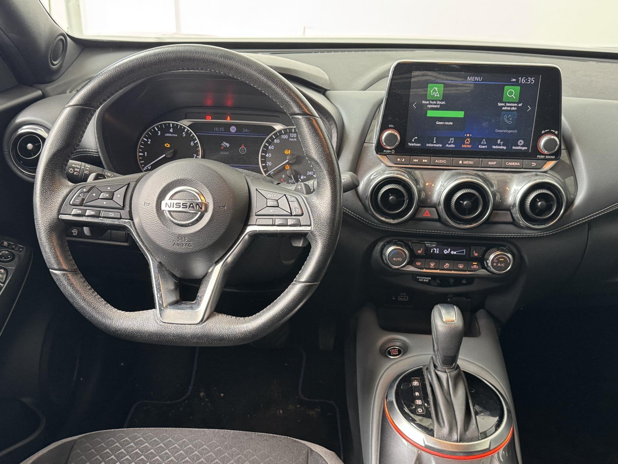 Foto 10 van Nissan Juke 1.0 DIG-T Premiere Edition | Navigatie | Achteru