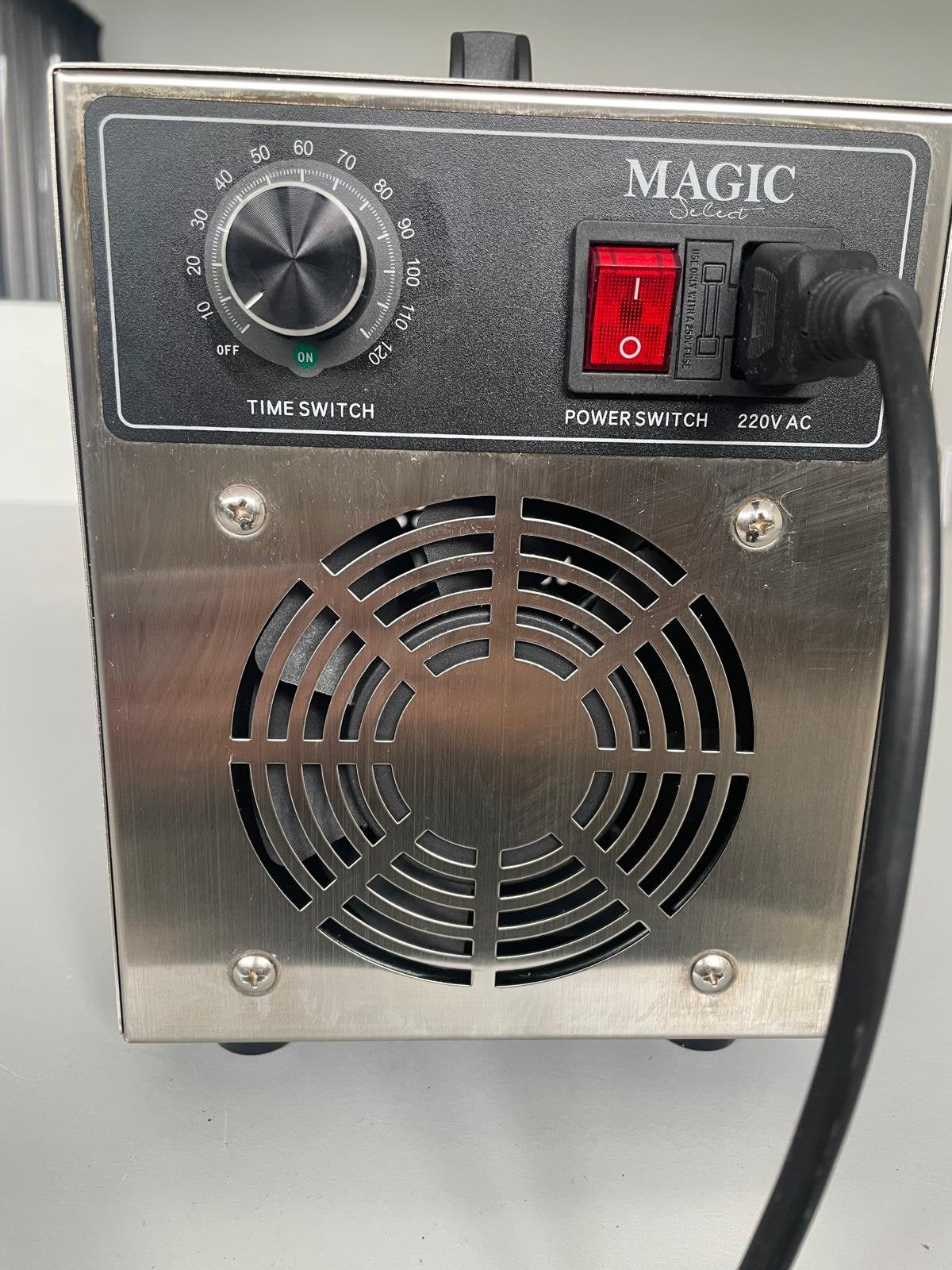 Air disinfector, Witgoed en Apparatuur, Ophalen, Gebruikt, Luchtreiniger