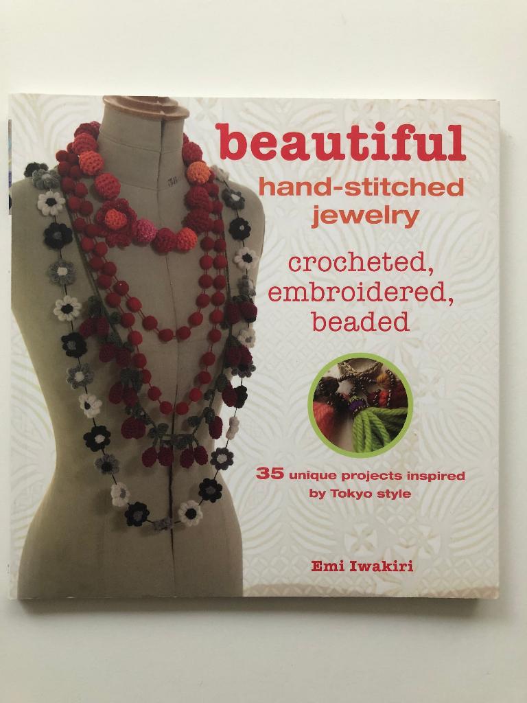 Beautiful Hand-Stitched Jewelry, Boeken, Hobby en Vrije tijd, Verzenden, Emi Iwakiri, Sieraden maken, Zo goed als nieuw