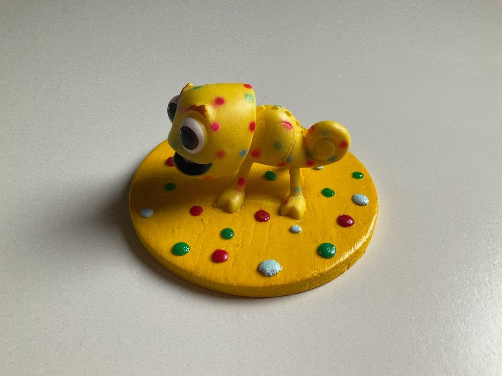 Disney Rapunzel - beeldje van Pascal, Ophalen of Verzenden, Zo goed als nieuw, Beeldje of Figuurtje