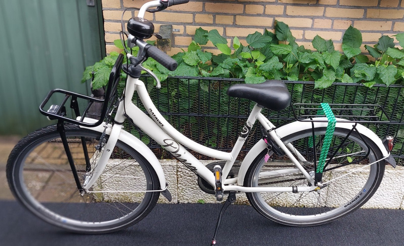Meisjesfiets-BatavusDiva-26inch-3 versnel.+krat-frame 48cm., Versnellingen, Zo goed als nieuw, Batavus Diva, Ophalen