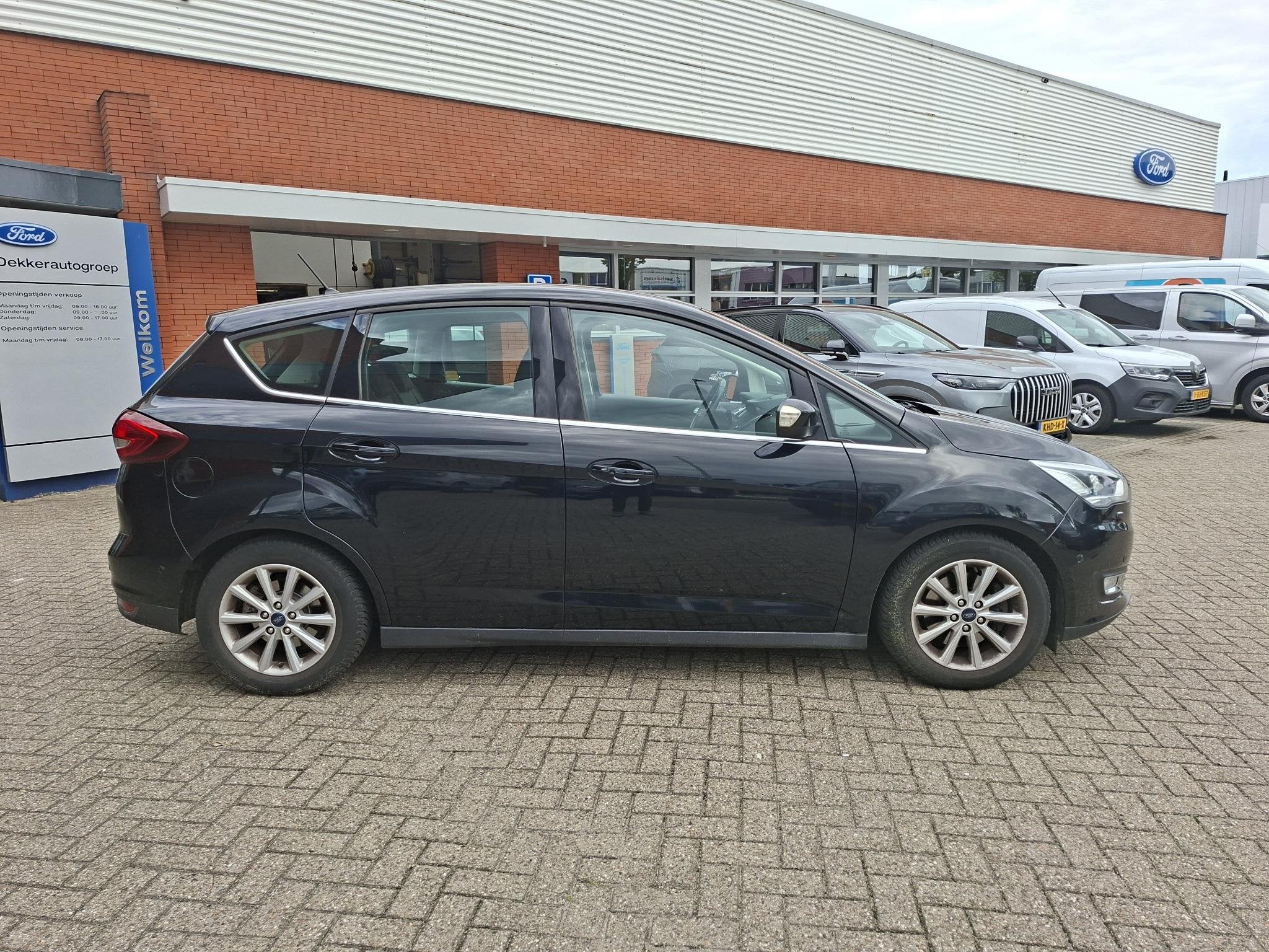 Ford C-Max 1.5 Titanium TREKHAAK / WINTERPAKKET., Auto's, Stof, Euro 6, 4 cilinders, 150 pk