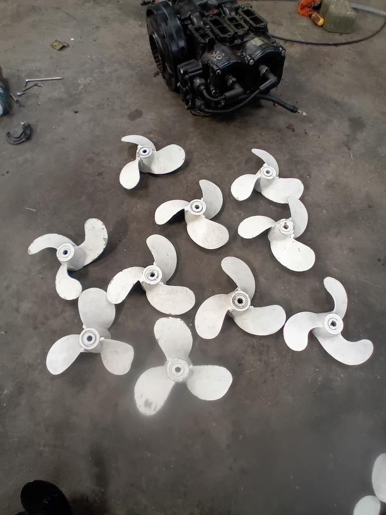 Buitenboordmotor propellor/schroef alle soorten en maten, Watersport en Boten, Bootonderdelen, Ophalen, Gebruikt, Motor en Techniek