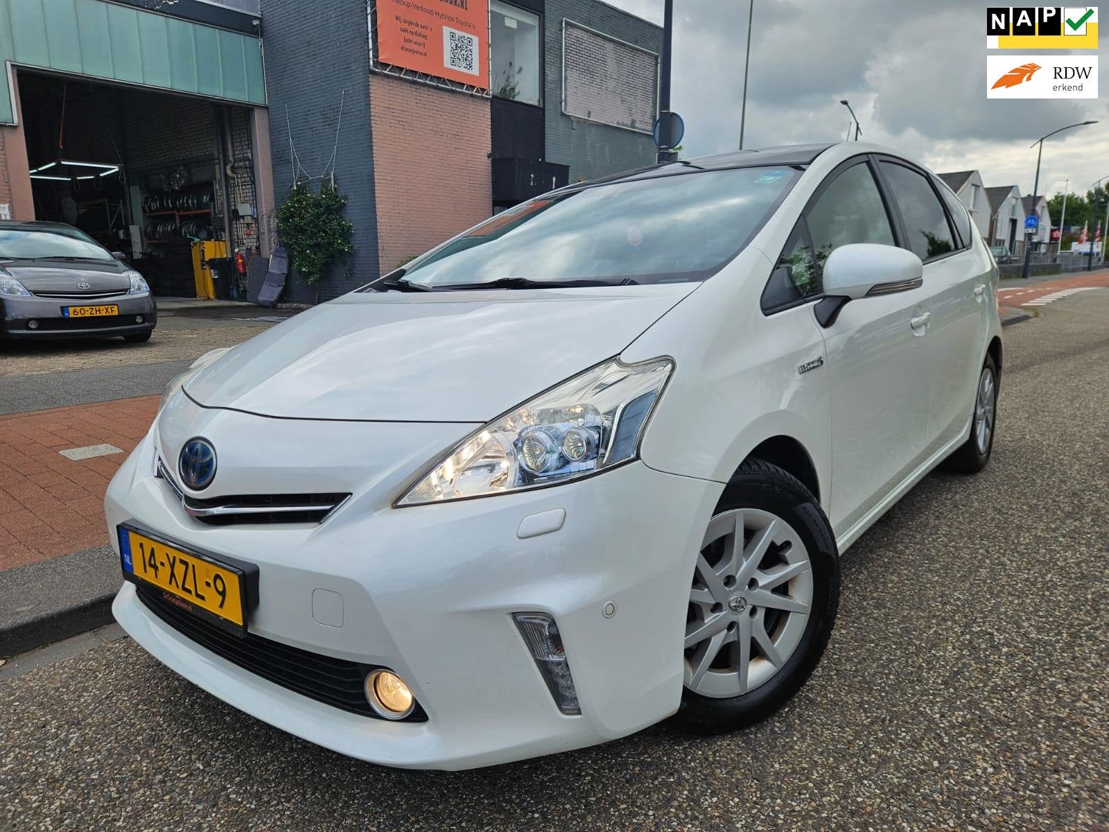 Toyota Prius Wagon 1.8 Dynamic Business 96g GARANTIE, Auto's, Euro 5, Gebruikt, 4 cilinders, 7 stoelen