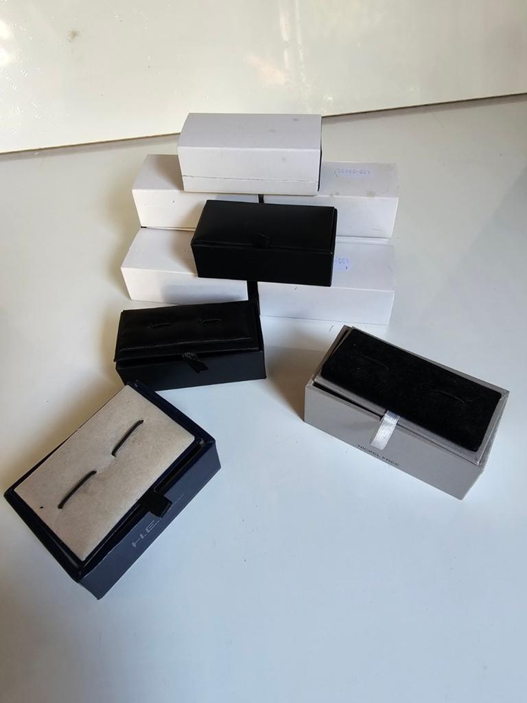 11 luxe manchetknopen doosjes / geschenkdoosjes, Ophalen of Verzenden, Nieuw, Zwart