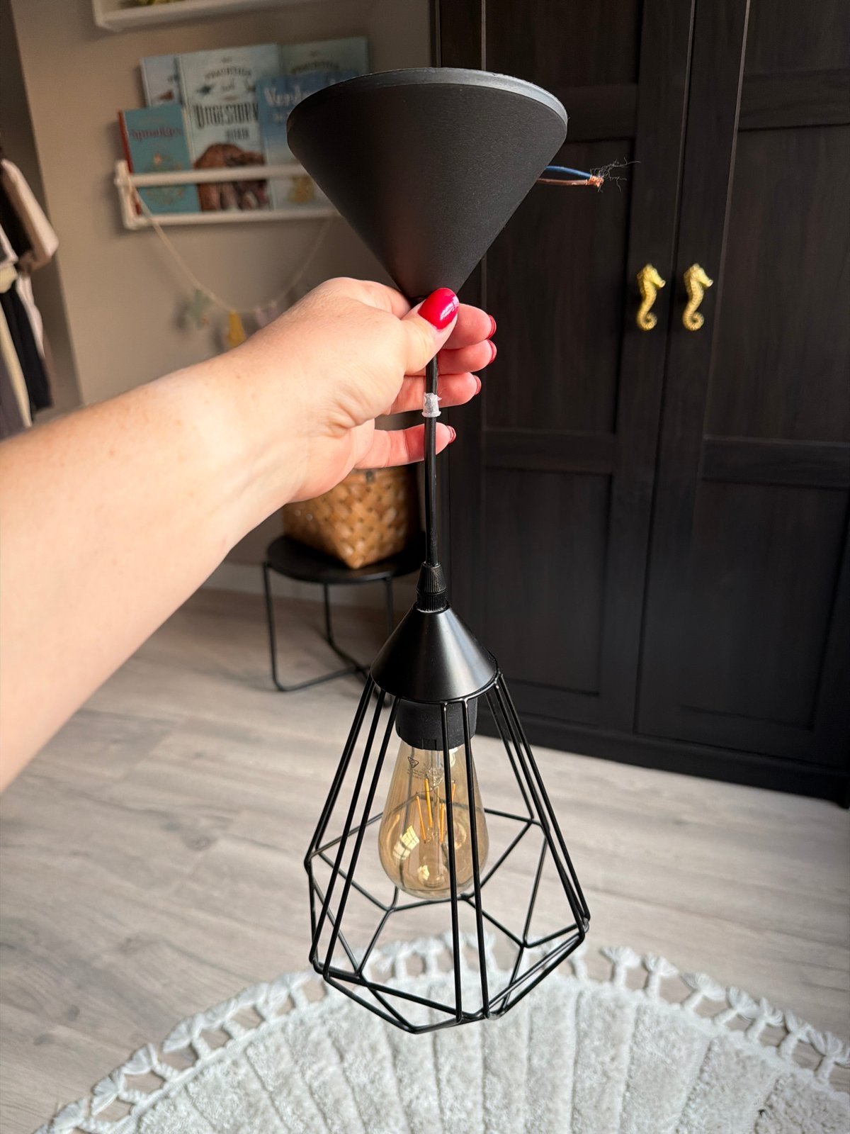 Zwarte hanglamp met industrieel design, Ophalen, Zo goed als nieuw, Metaal, E27 (groot)