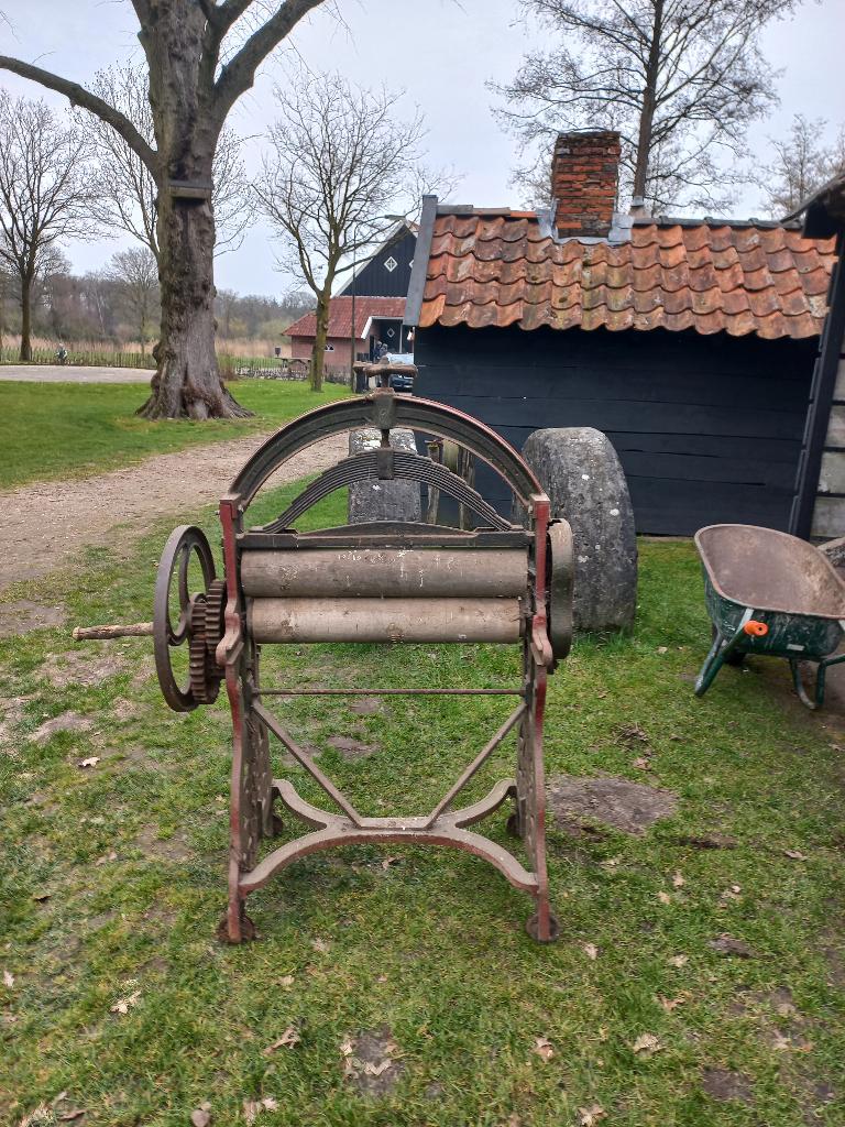 antieke mangel, Ophalen